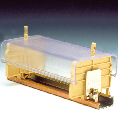 К23. Крышка ZPZ330 защитная для зажимов высотой до 58 мм (ДКС)