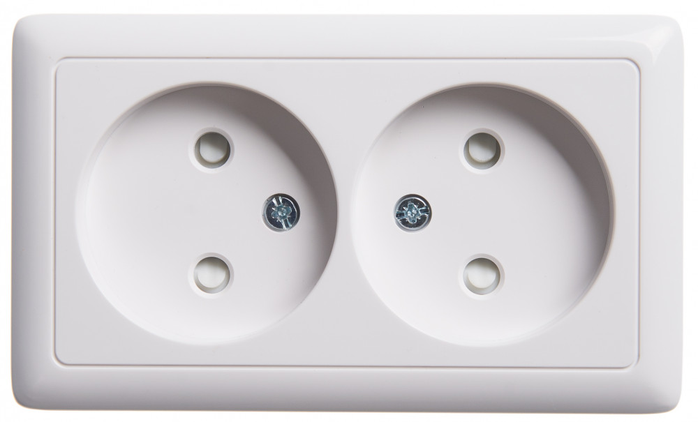 Р01. Розетка ХИТ RA16-233I-B двойная о/п со шторками и изолирующей пластиной белая (Systeme Electric)