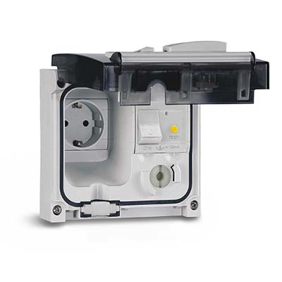 Р57. Розетка DIS4093407 панельная. АВДТ (16А, 10мА, 3,5 кА). Защита IP56 с вставленной вилкой (ДКС)