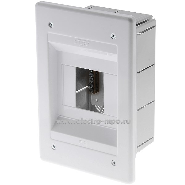 Е0405. Бокс 68004 белый встраиваемый на 4 модуля с клеммником без дверцы IP30 (Рувинил)