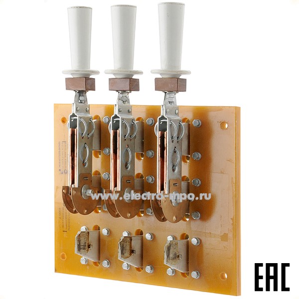 Б4453. Переключатель РЕ19-4172270 1000А по полюсные центральные рукоятки ввод снизу (Кореневский з-д НВА)