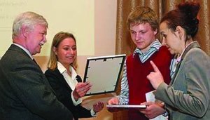 «Сименс» наградила российских школьников